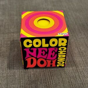 Color NeeDoh Change Box - Bright Yellow